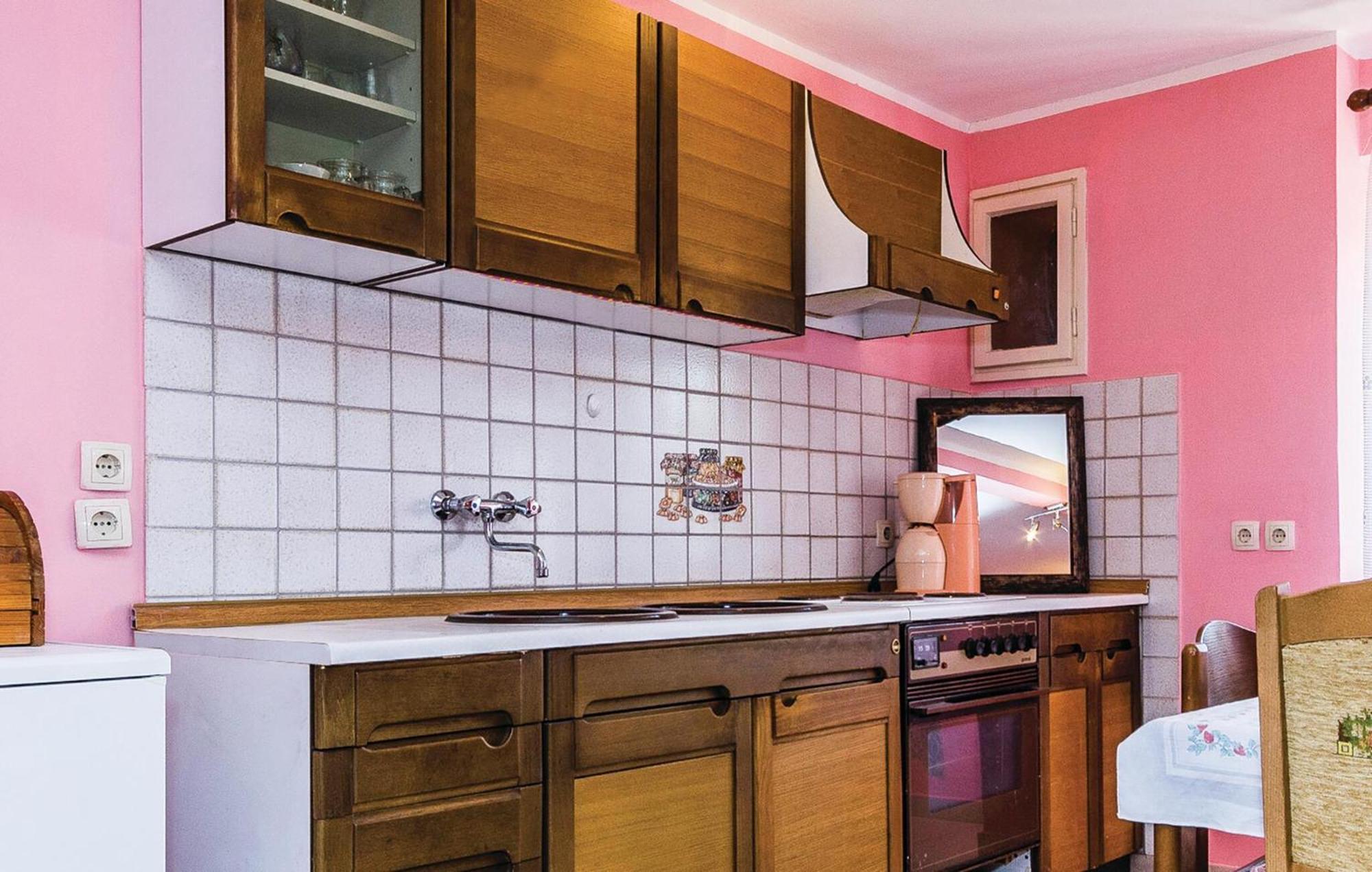 Cozy Apartment In Vrsar With Kitchen Ngoại thất bức ảnh